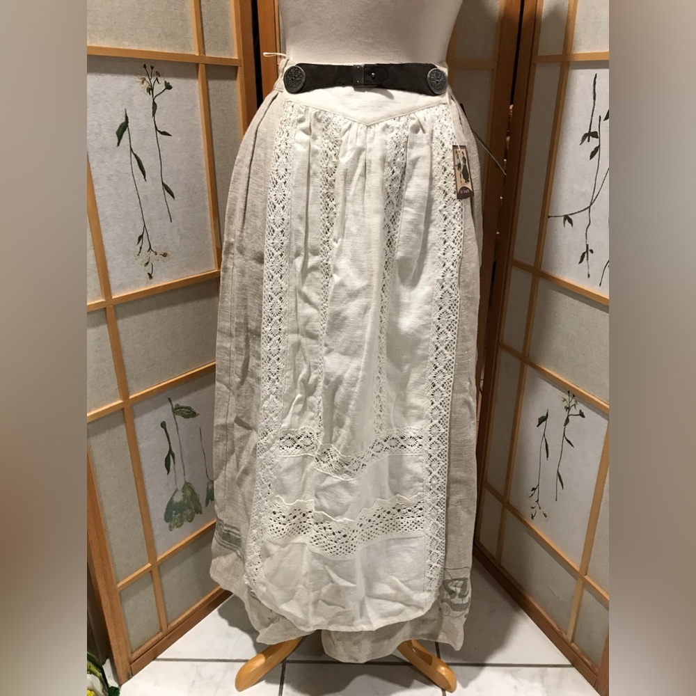Authentic Octoberfest German Skirt. Size 36
